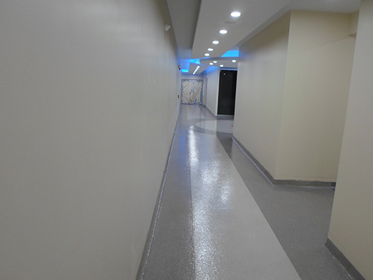 Invision-Comcorco-healthcare-flooring-hospital-corridor